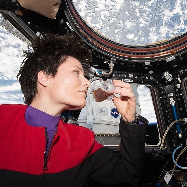 Space_Coffee_Cups_31.jpg